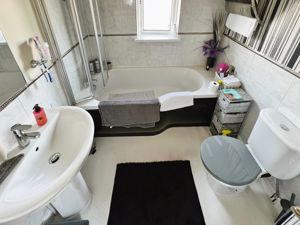 Bathroom - click for photo gallery
